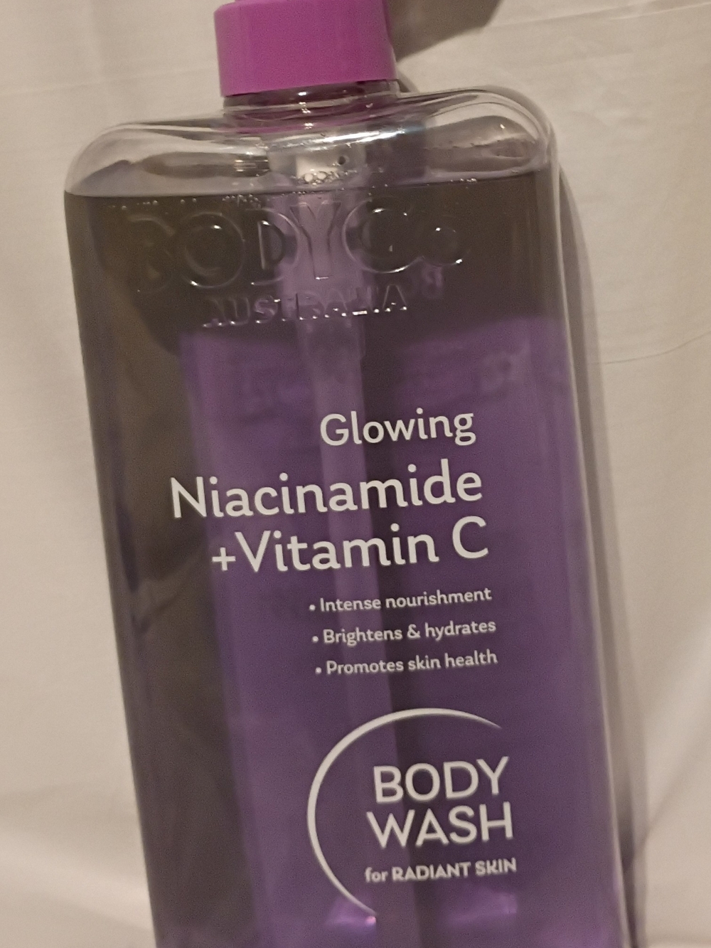 Body Co Australia Glowing Niacinamide + Vitamin C Body Wash - 33.8 Fl. Oz New